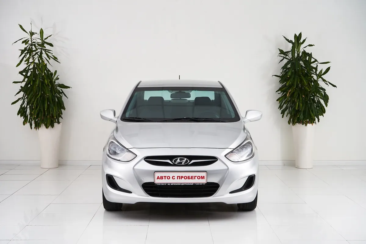 Hyundai Solaris I — фото 2