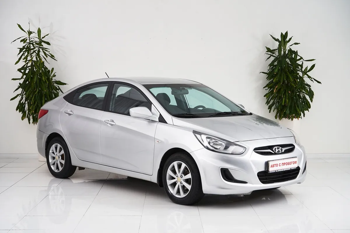 Hyundai Solaris I — фото 3