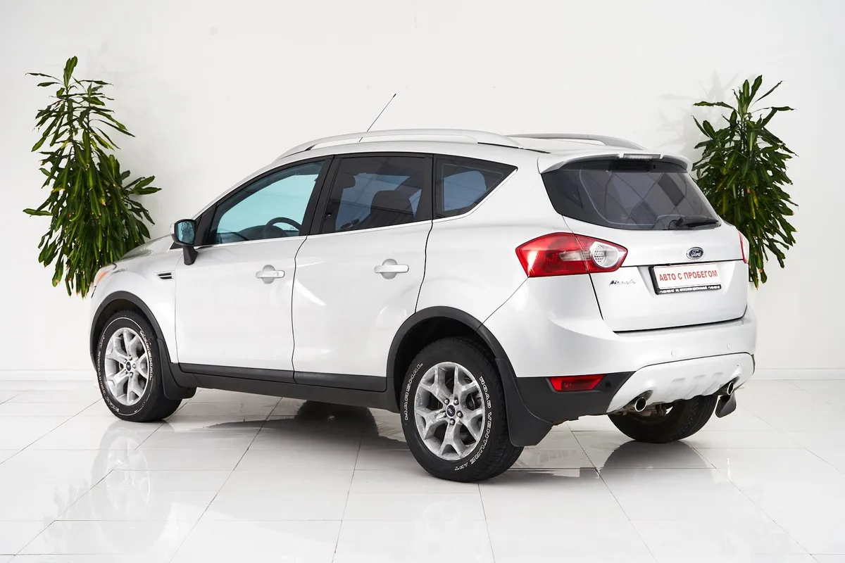 Ford Kuga I — фото 4