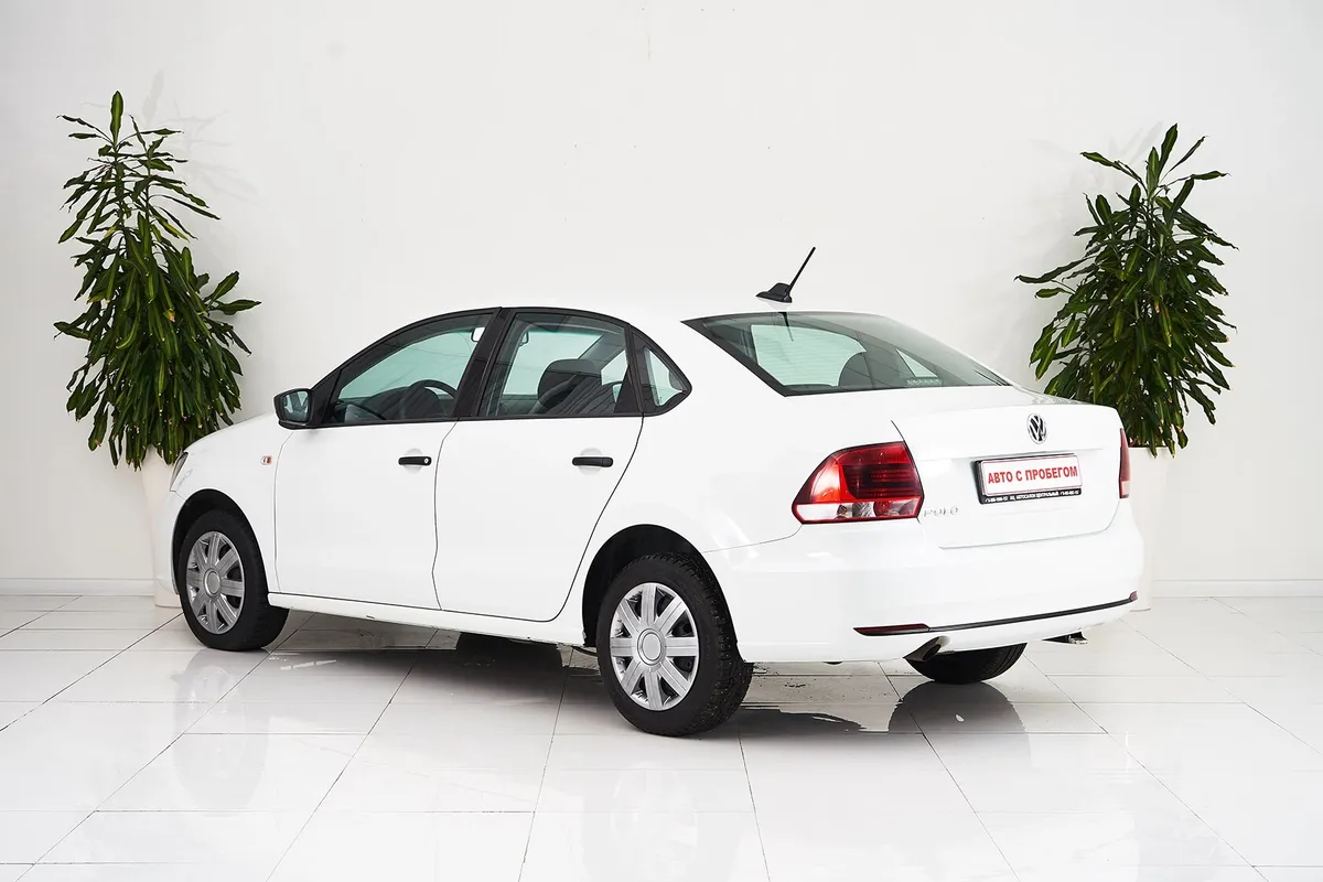 Volkswagen Polo V Рестайлинг · Highline 15-18 — фото 4