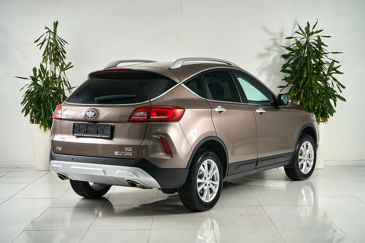 FAW Besturn X80 I Рестайлинг · Luxury — фото 4