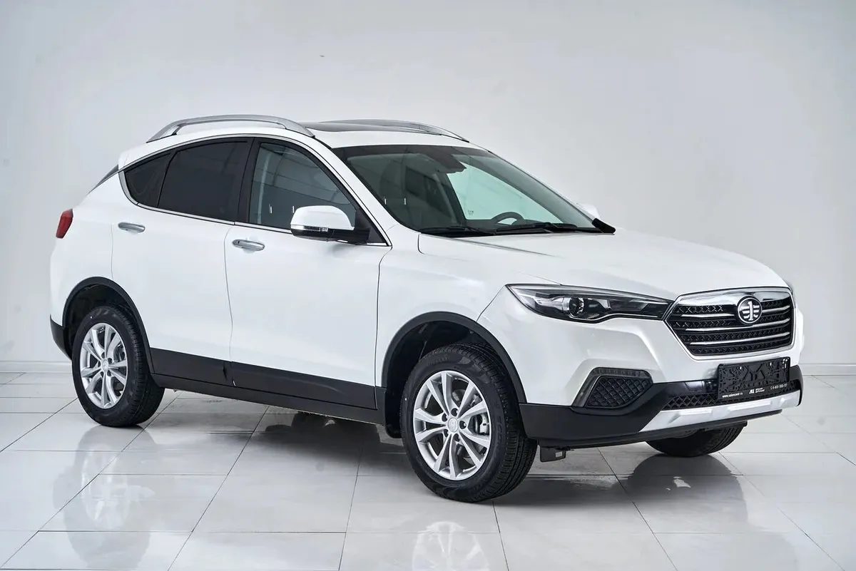 FAW Besturn X80 I Рестайлинг · Luxury — фото 3