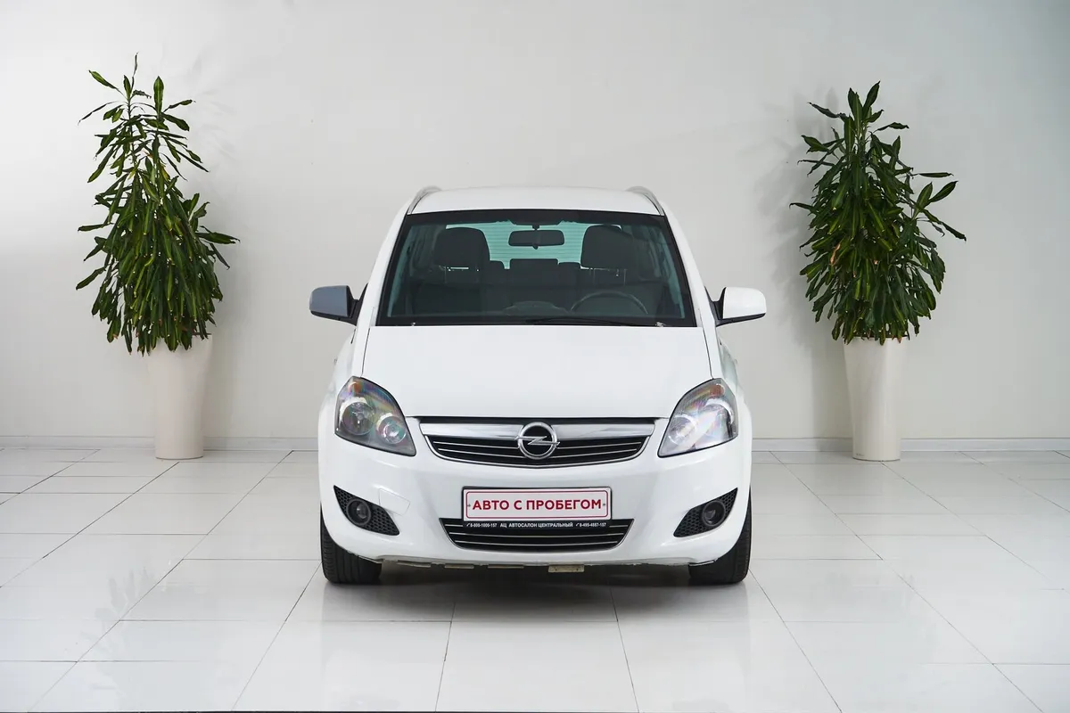 Opel Zafira B Рестайлинг — фото 2