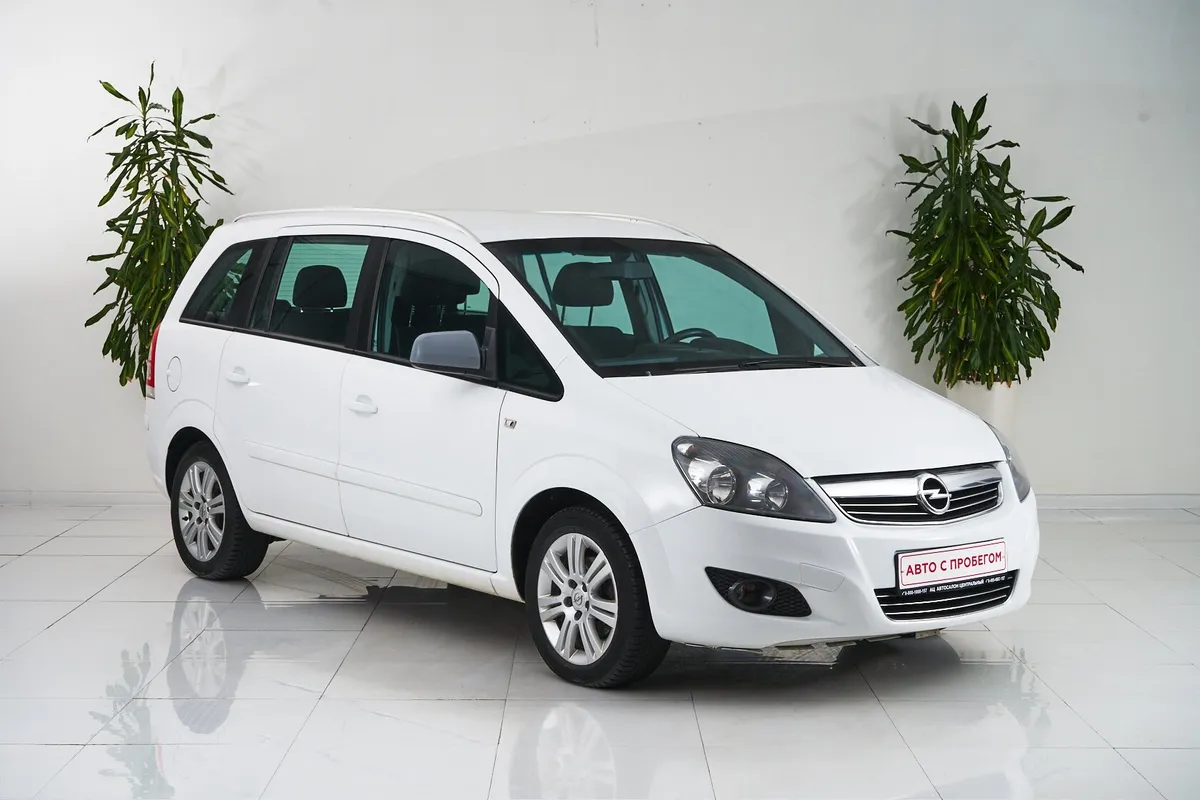 Opel Zafira B Рестайлинг — фото 3