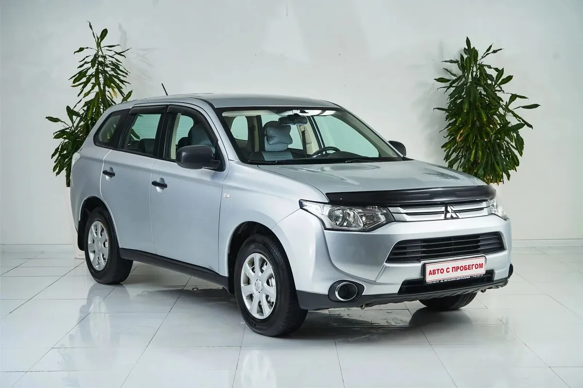 Mitsubishi Outlander III · Invite — фото 3