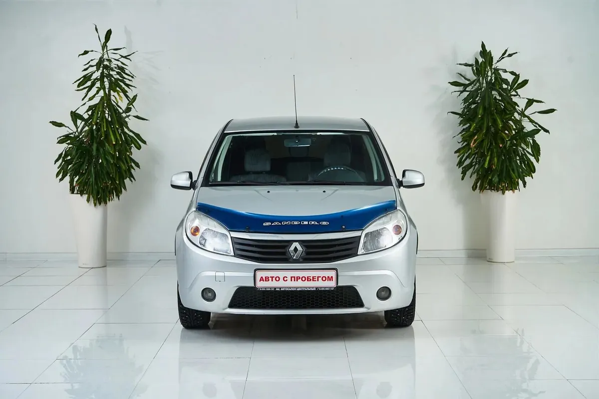 Renault Sandero I — фото 2