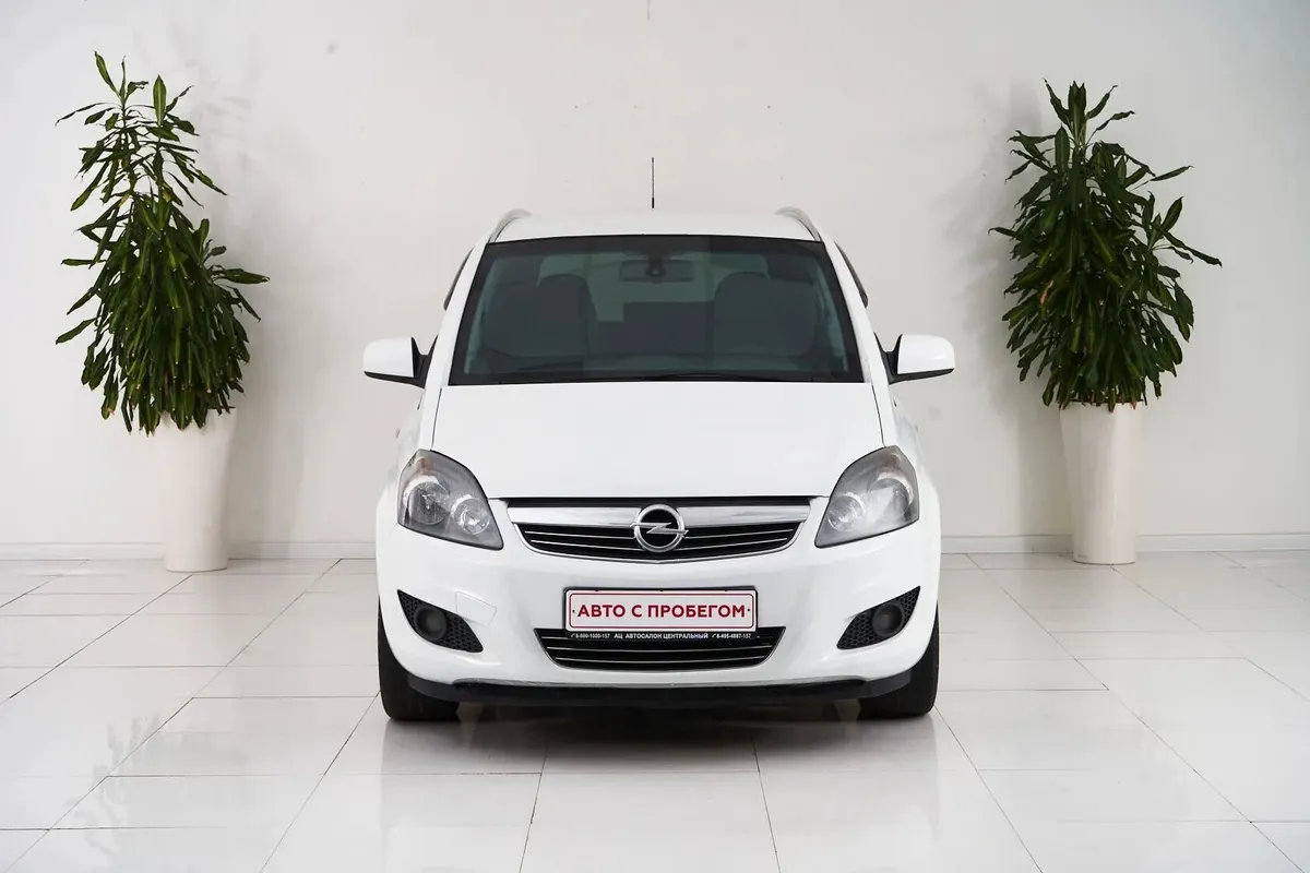 Opel Zafira B Рестайлинг — фото 2