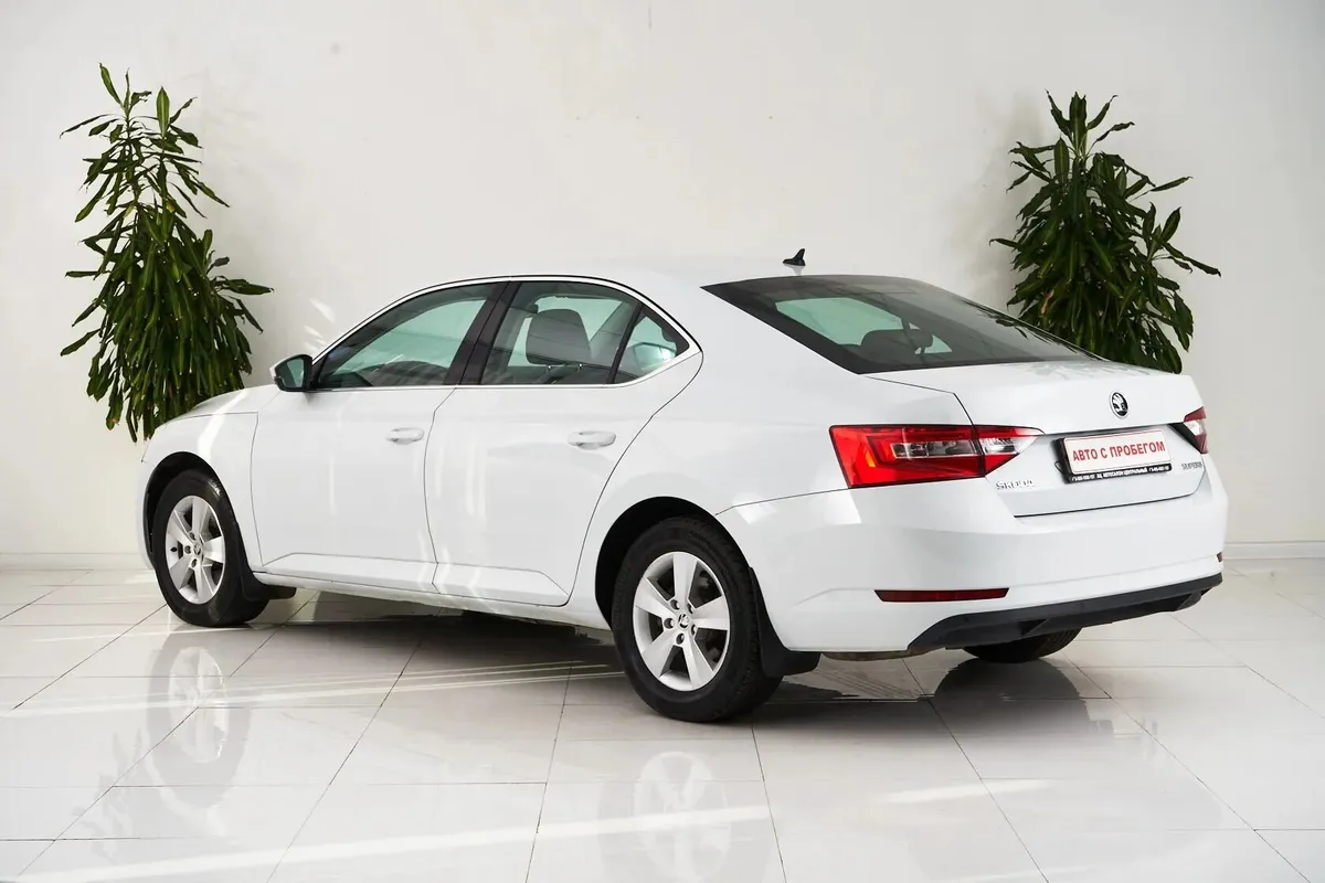 Skoda Superb III — фото 4