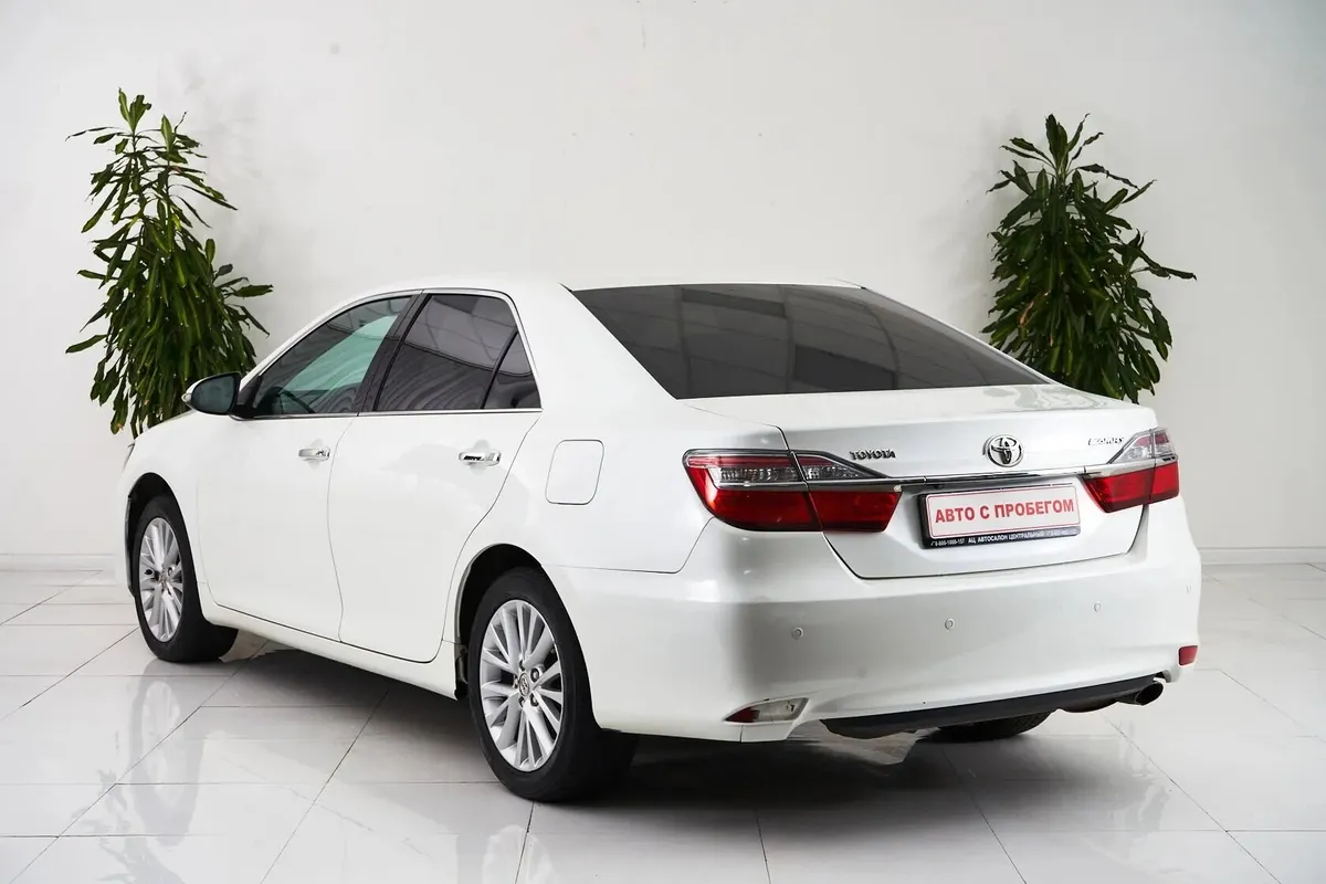 Toyota Camry VII (XV50) Рестайлинг · Элеганс — фото 4