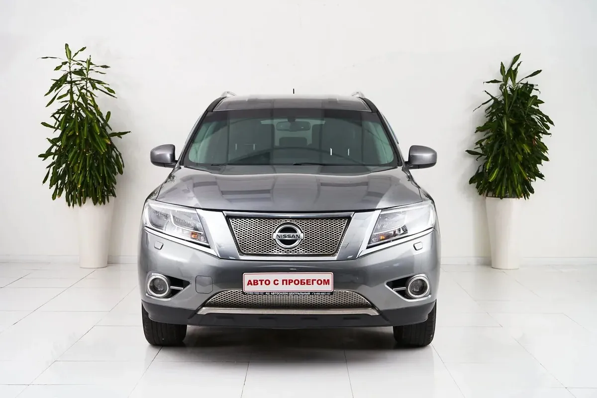 Nissan Pathfinder IV · Mid — фото 2