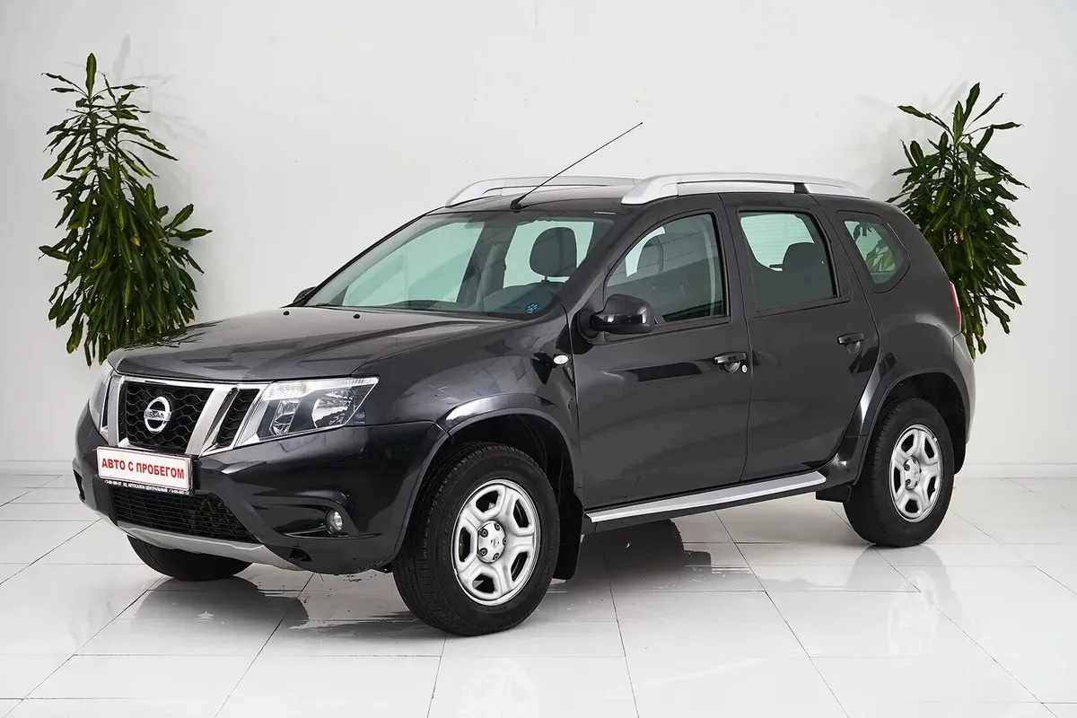 Nissan Terrano III (D10) · Elegance