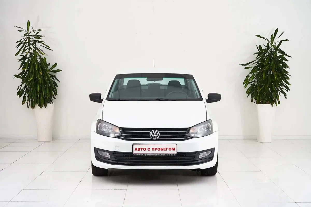 Volkswagen Polo V Рестайлинг · Highline 15-18 — фото 2