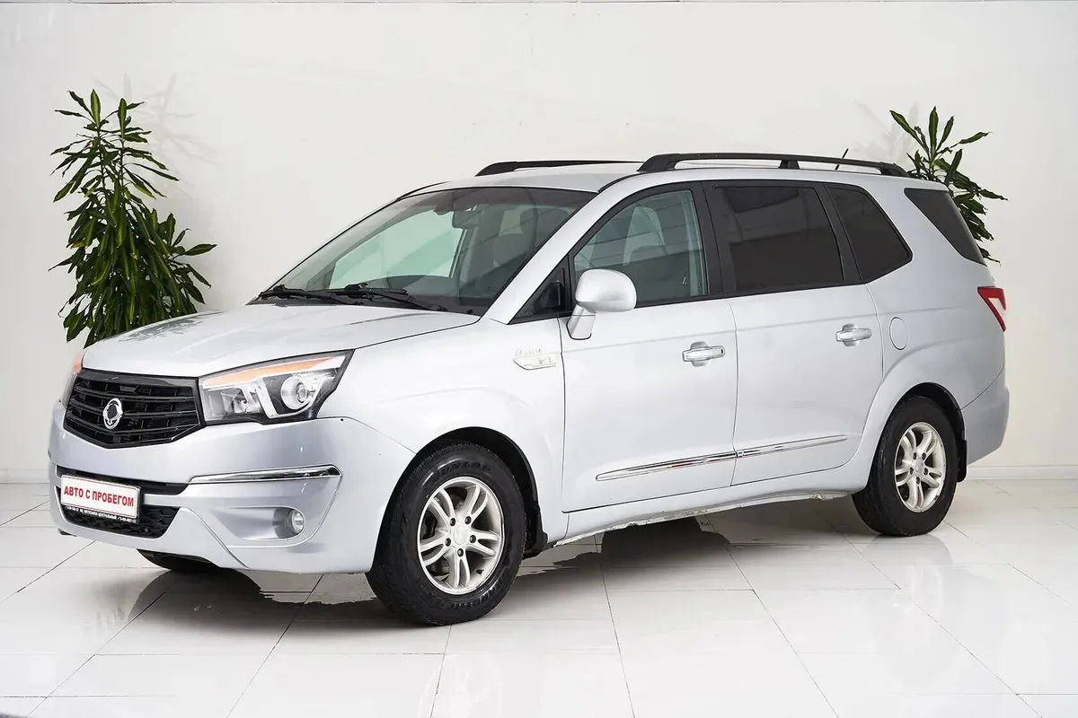 SsangYong Stavic I