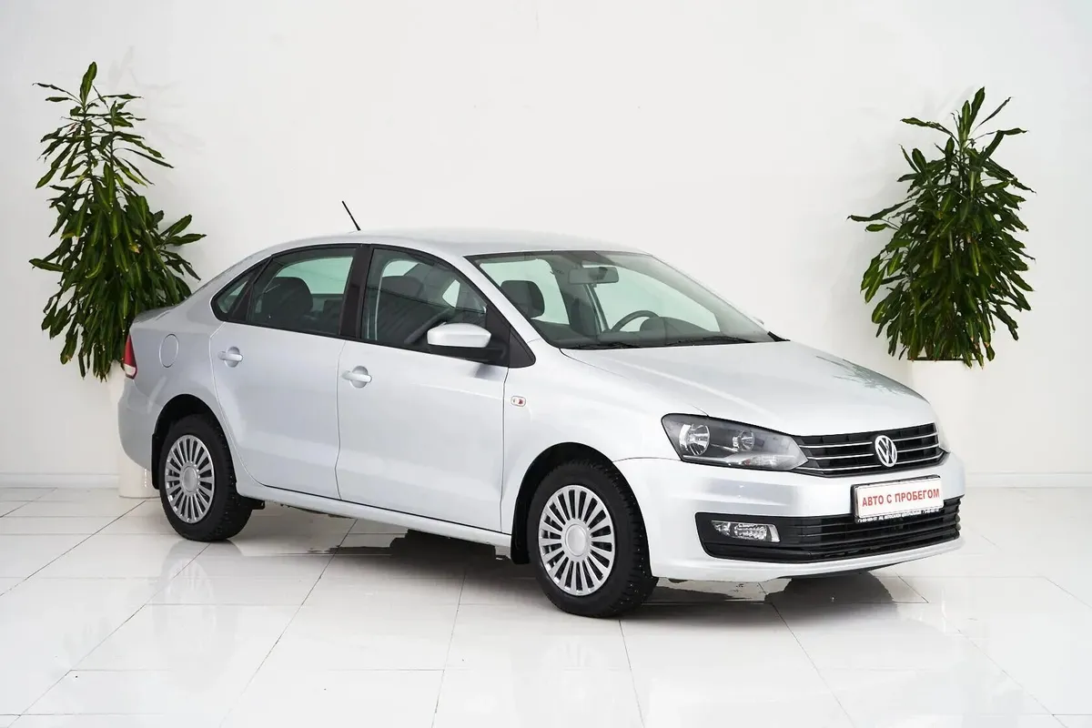 Volkswagen Polo V Рестайлинг — фото 3