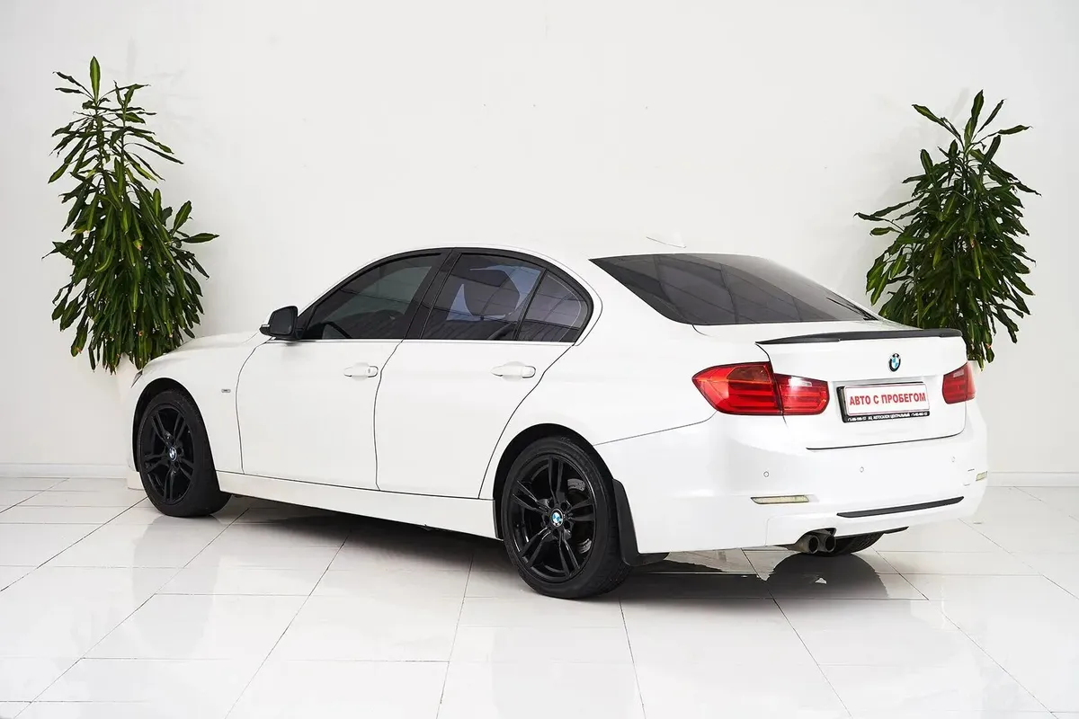 BMW 3 серии VI (F3x) — фото 4
