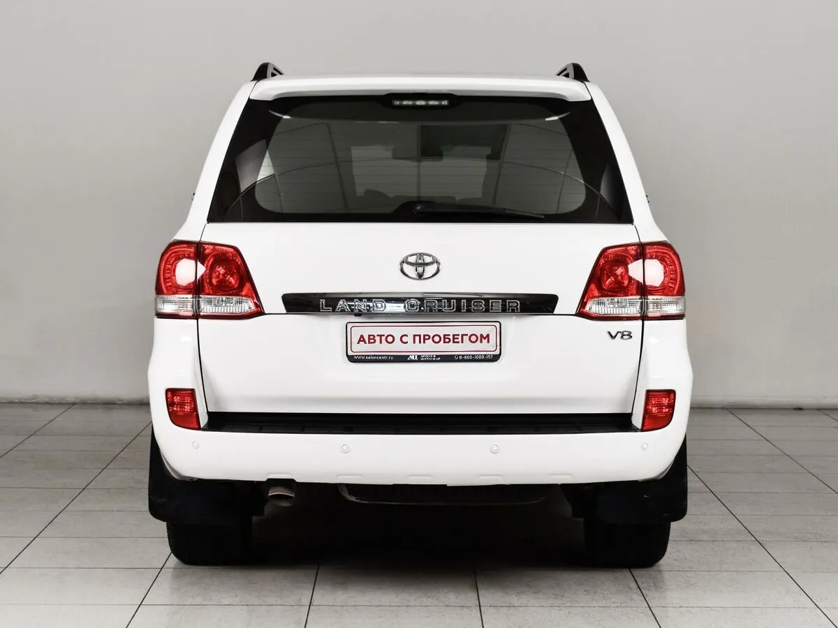 Toyota Land Cruiser 200 Series · Люкс — фото 4
