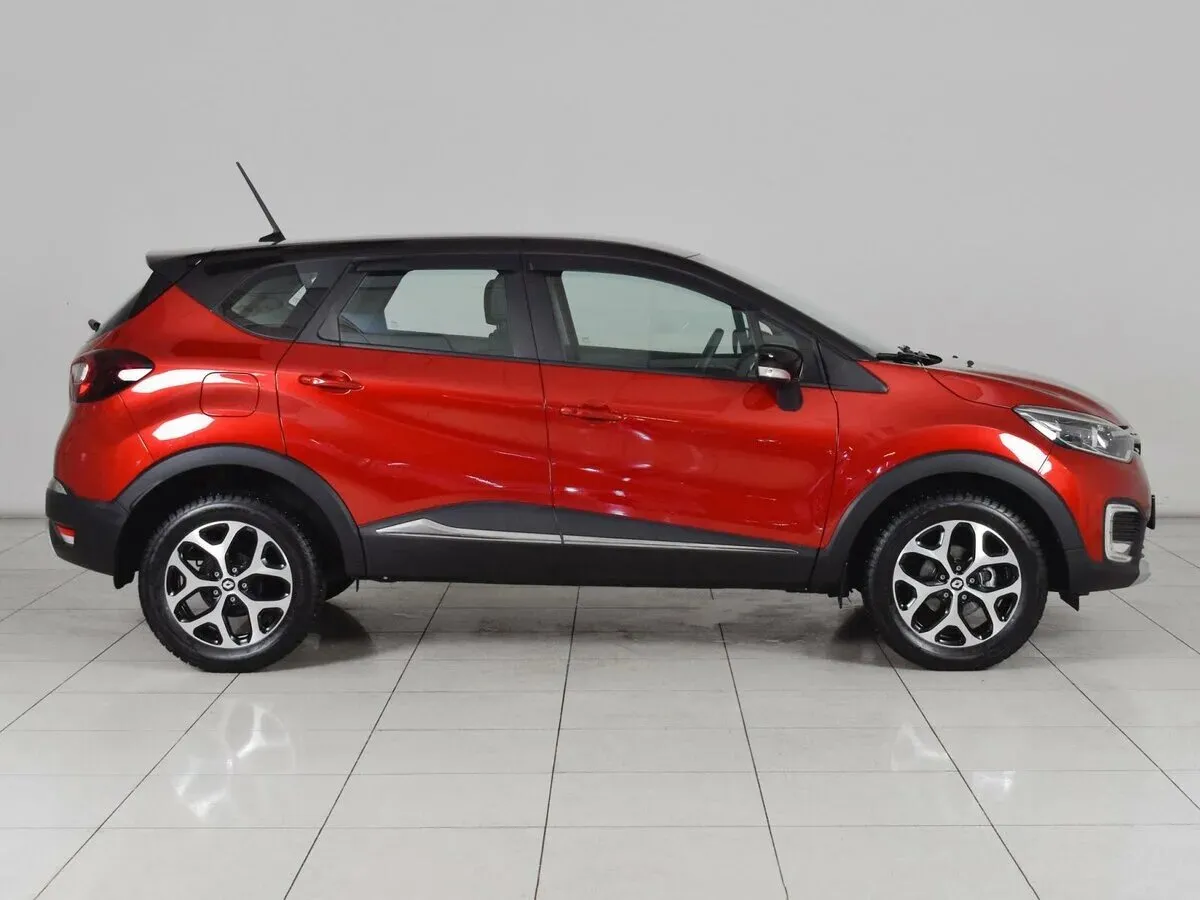 Renault Kaptur I Рестайлинг — фото 5