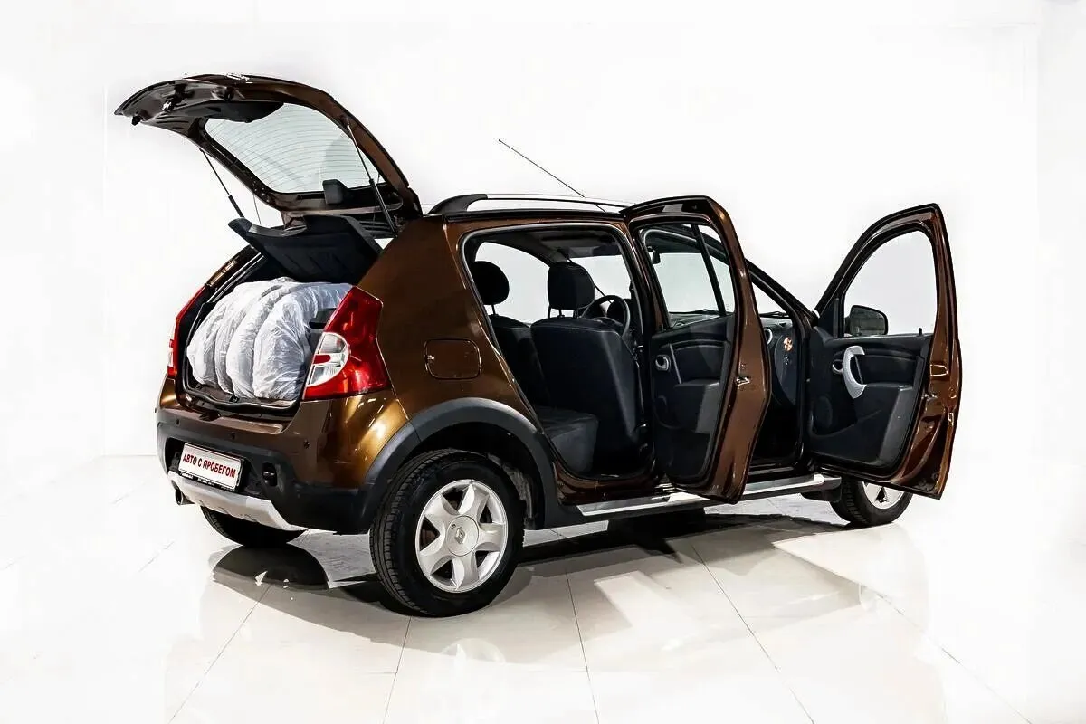 Renault Sandero I — фото 5