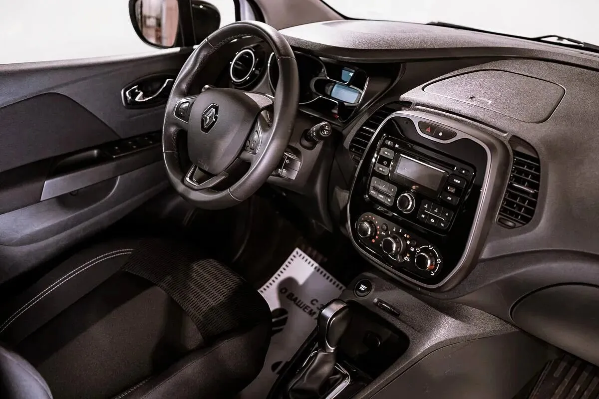 Renault Kaptur I · Drive — фото 5