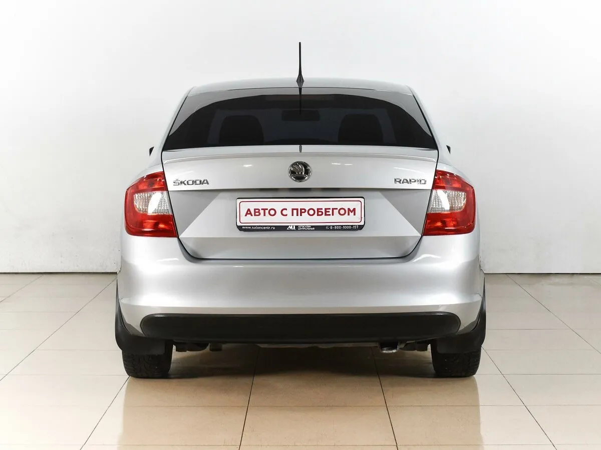 Skoda Rapid I — фото 4