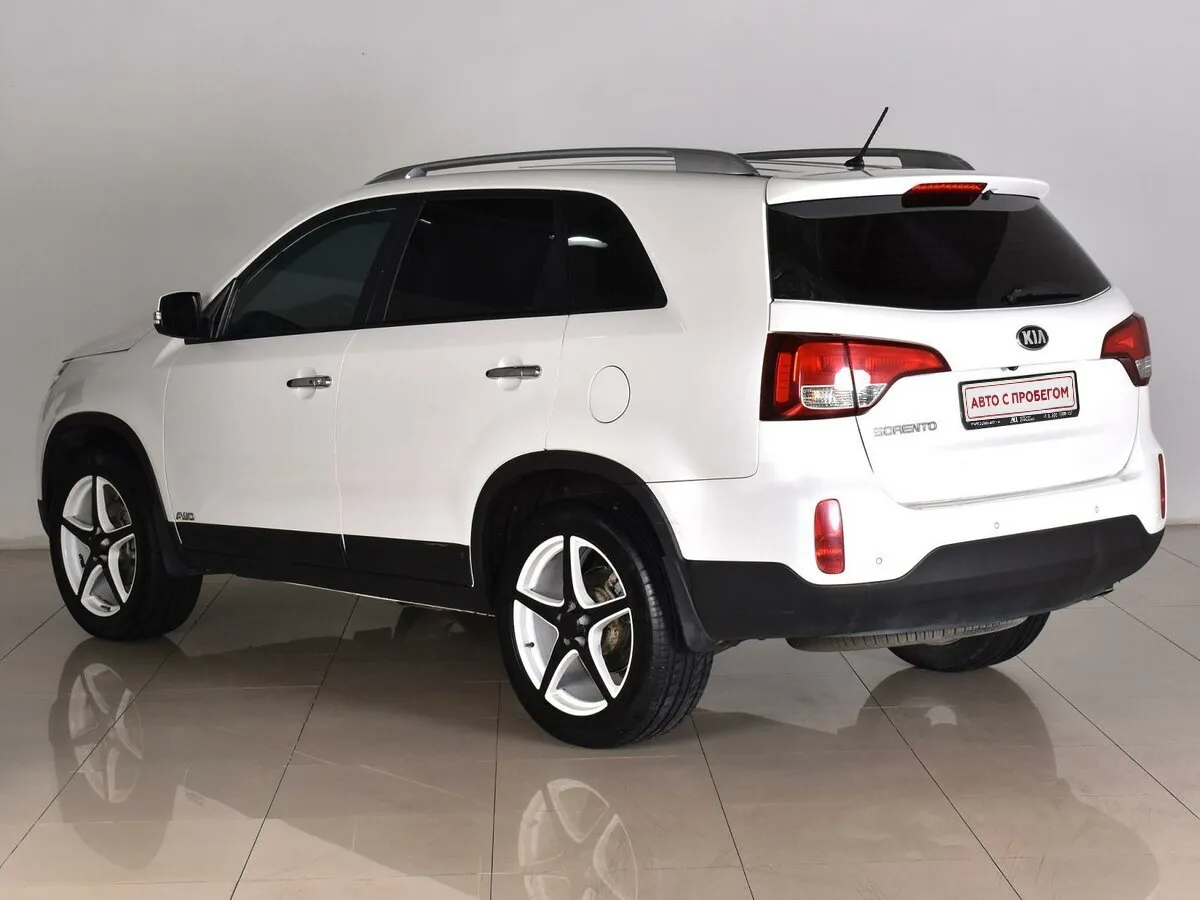 Kia Sorento II Рестайлинг — фото 3