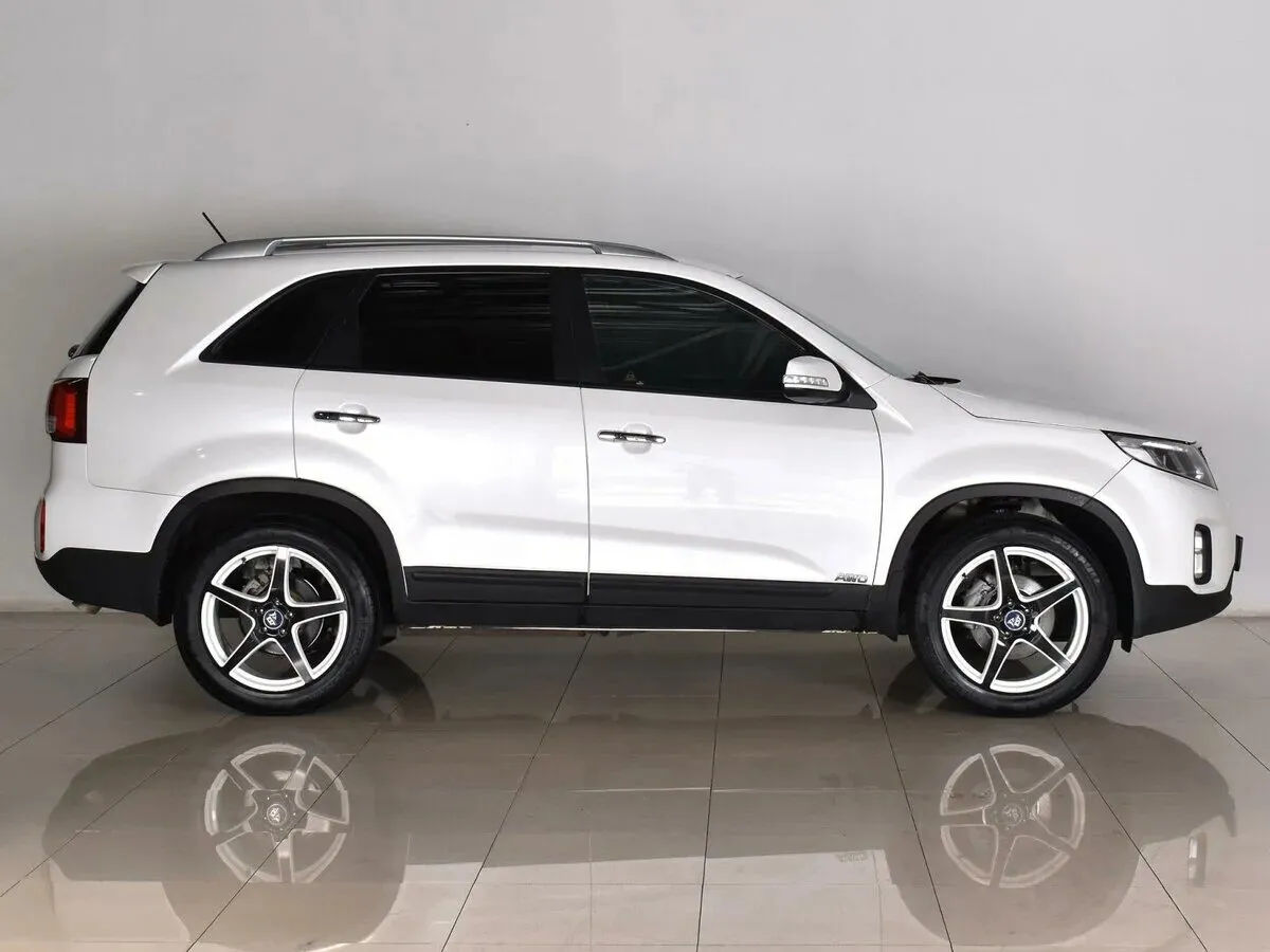 Kia Sorento II Рестайлинг — фото 5