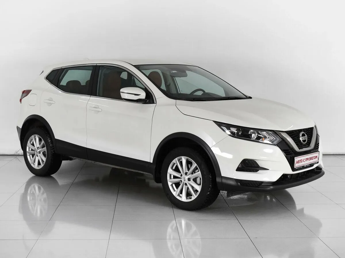 Nissan Qashqai II Рестайлинг · LE