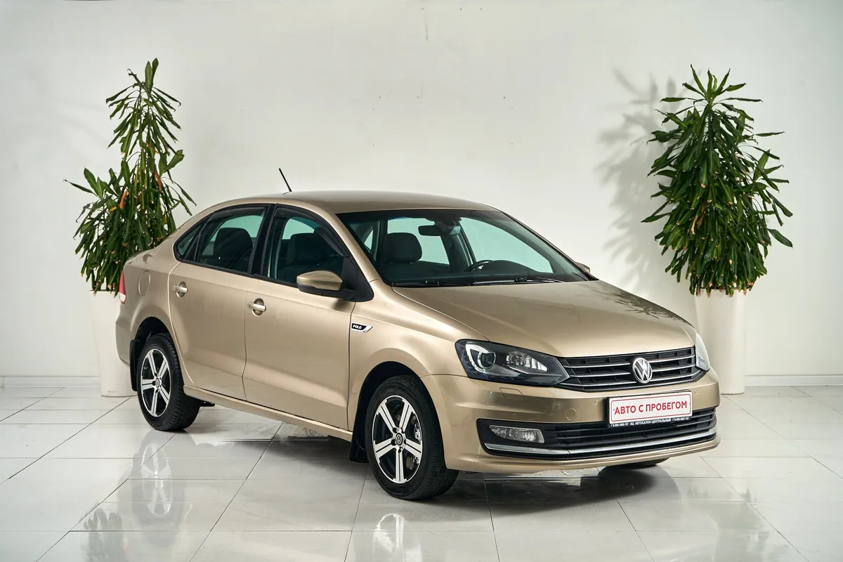 Volkswagen Polo V Рестайлинг · Highline 15-18 — фото 3