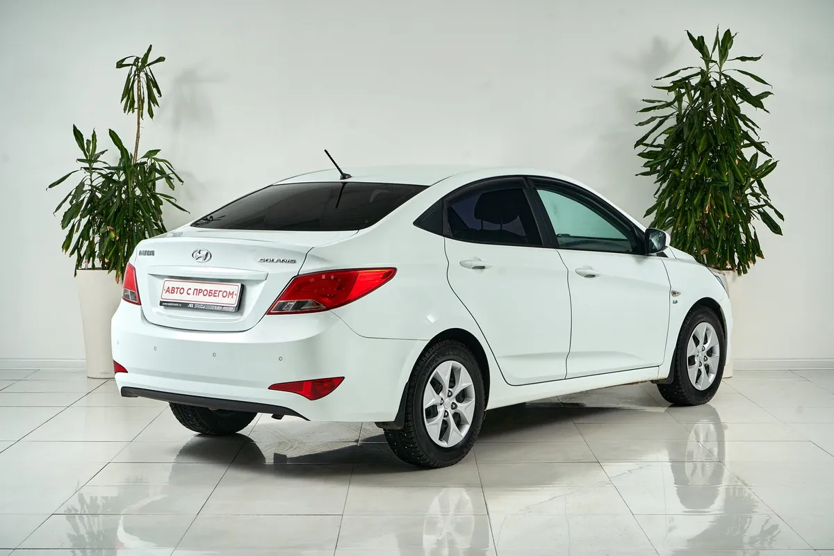 Hyundai Solaris I — фото 5