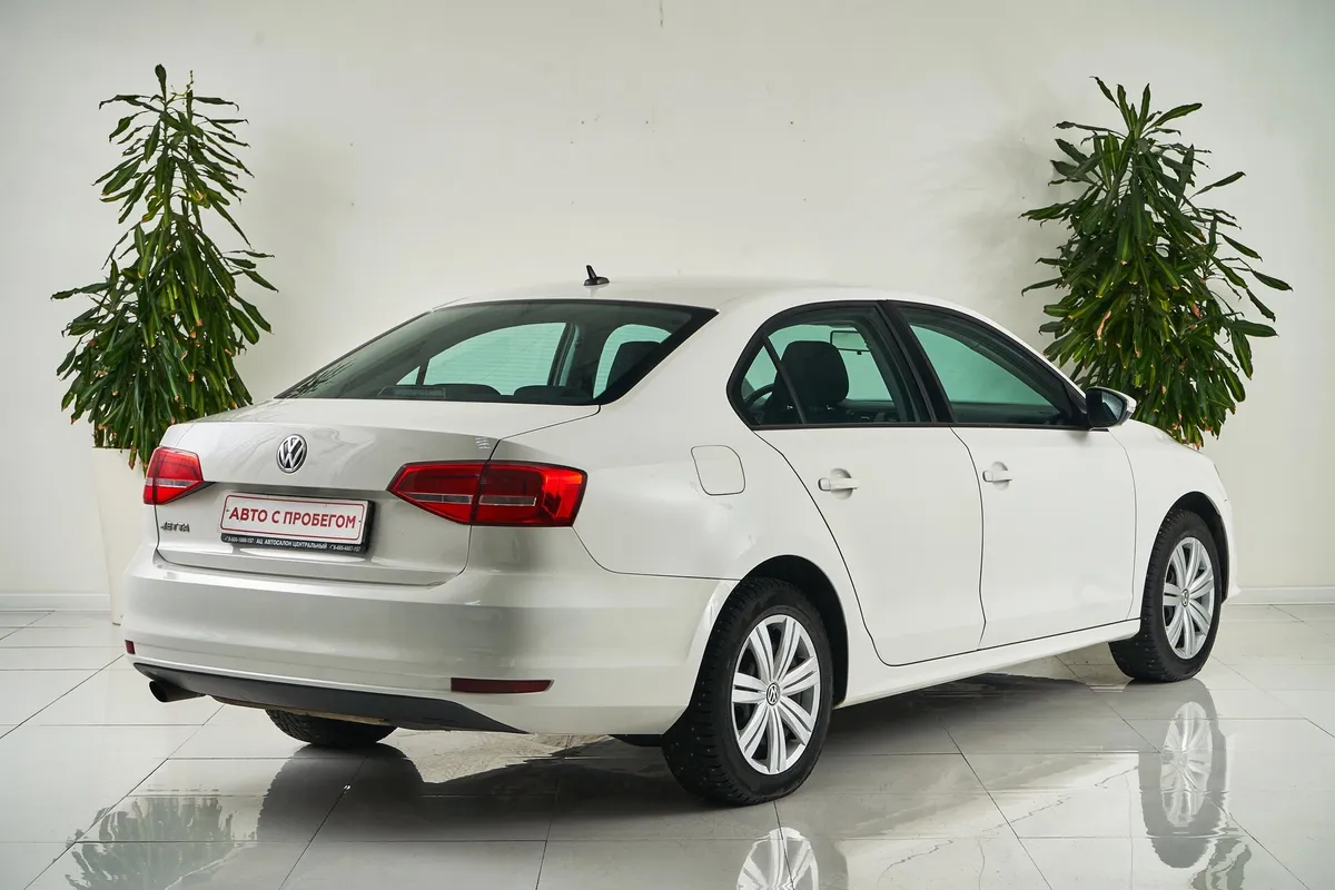 Volkswagen Jetta VI Рестайлинг — фото 5