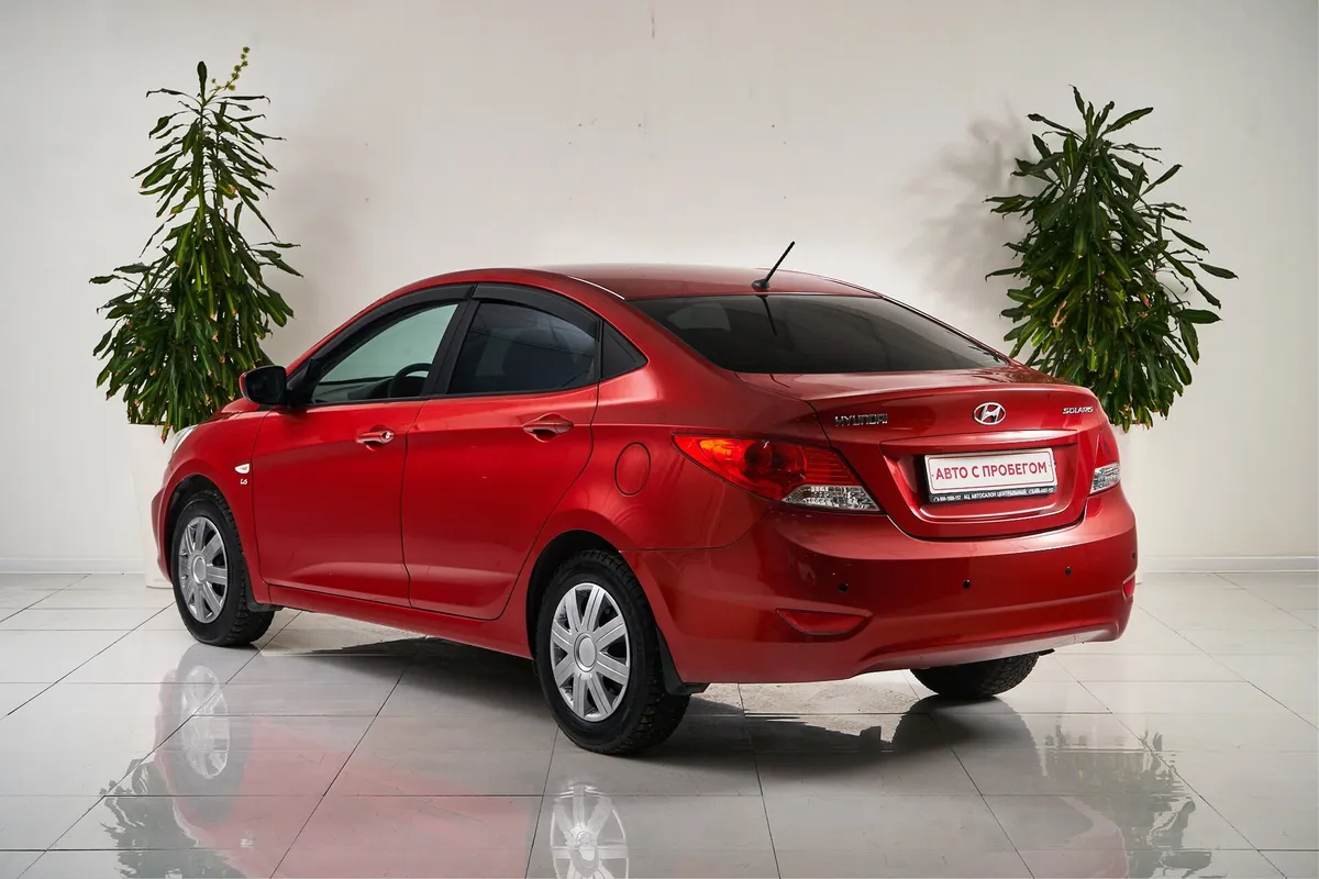 Hyundai Solaris I — фото 4