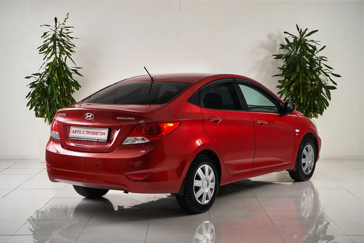 Hyundai Solaris I — фото 5