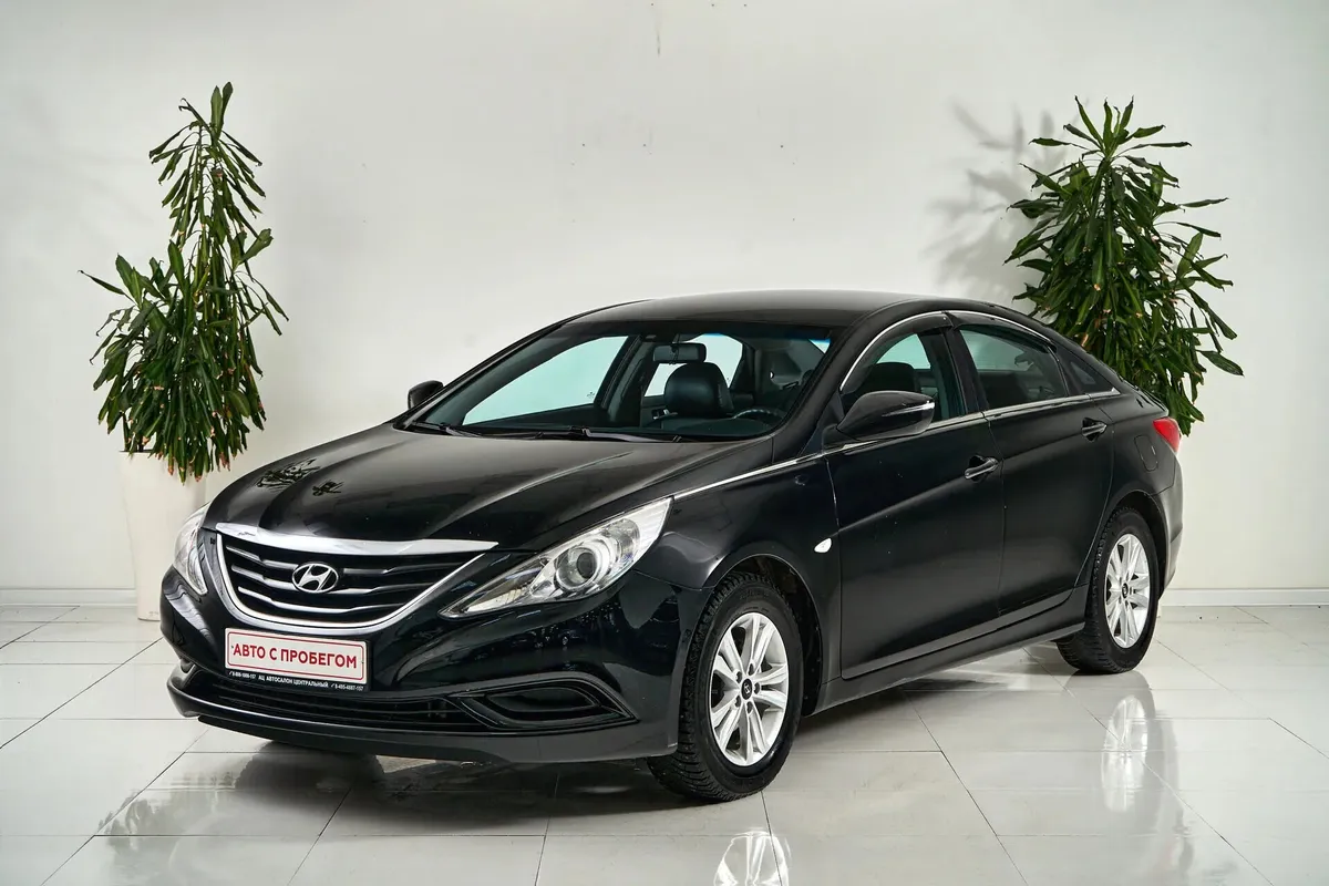 Hyundai Sonata VI (YF)
