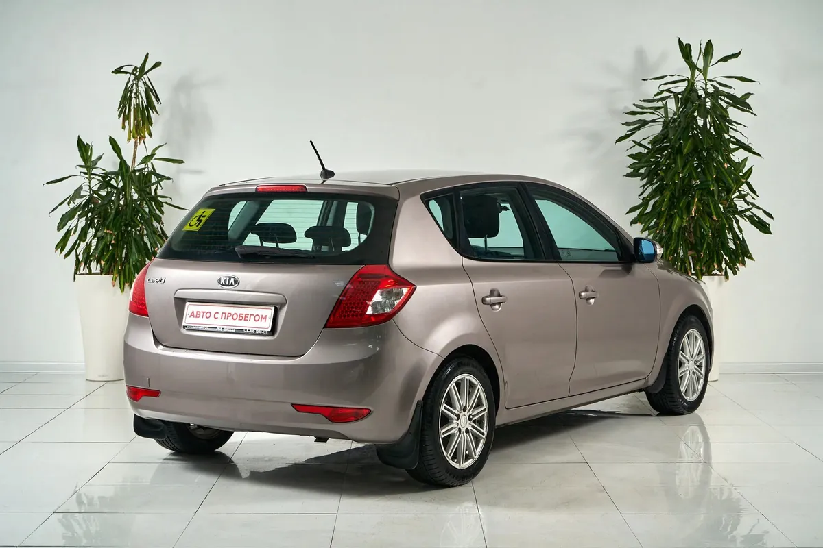Kia Ceed I Рестайлинг — фото 4