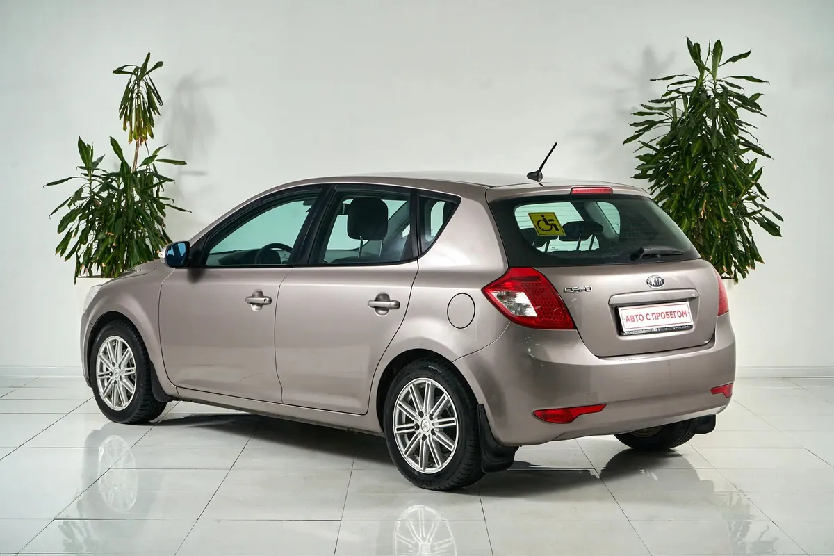 Kia Ceed I Рестайлинг — фото 5