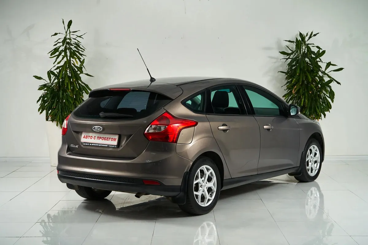Ford Focus III — фото 5