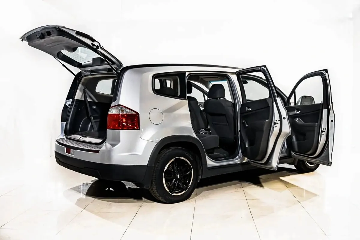 Chevrolet Orlando I · LS — фото 5