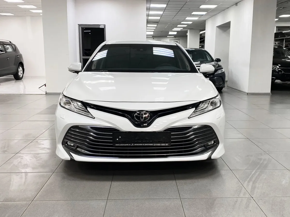 Toyota Camry VIII (XV70) — фото 2