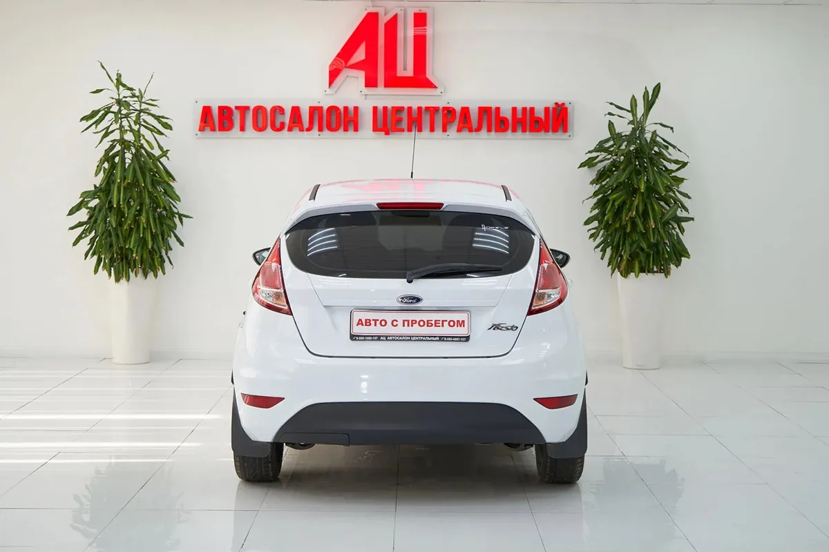 Ford Fiesta Mk6 Рестайлинг — фото 4
