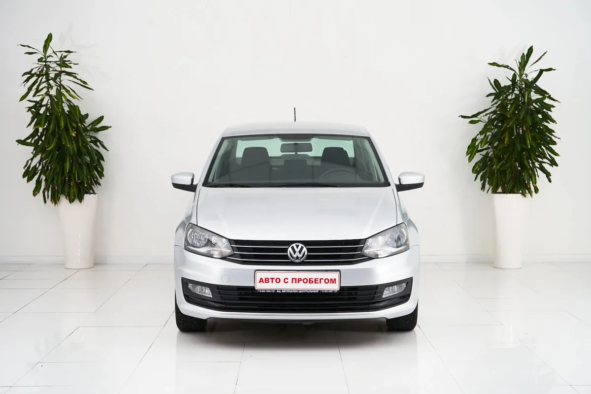 Volkswagen Polo V Рестайлинг — фото 2