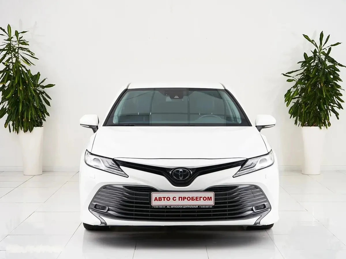 Toyota Camry VIII (XV70) — фото 2