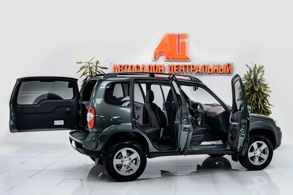 Chevrolet Niva I Рестайлинг · GL — фото 5