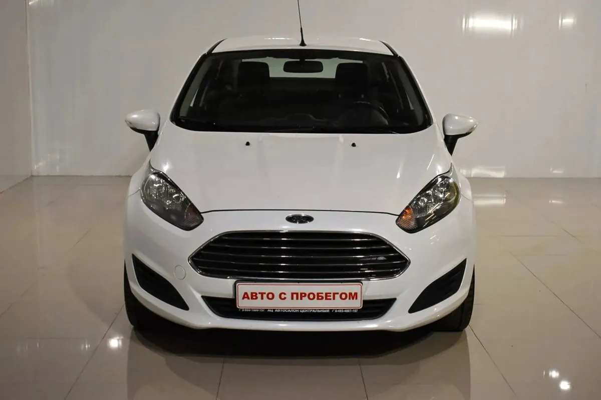 Ford Fiesta Mk6 Рестайлинг · Titanium — фото 2