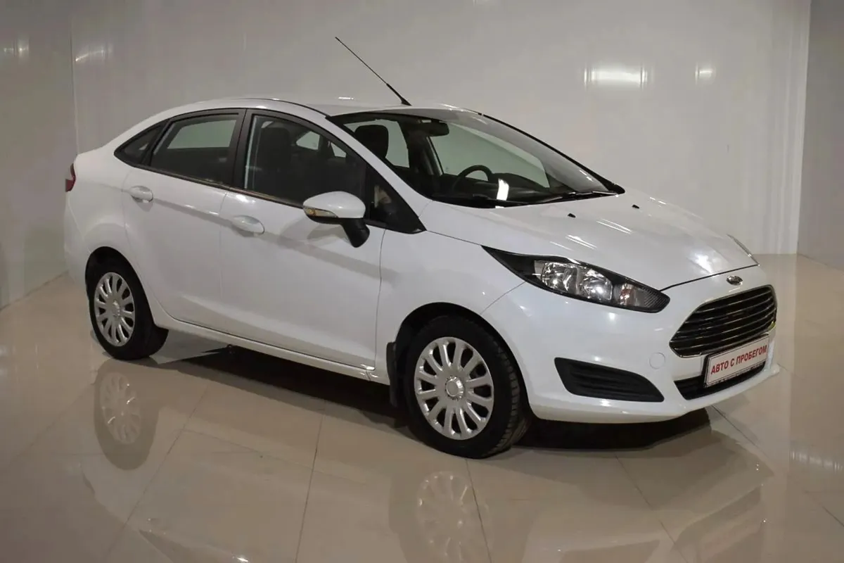 Ford Fiesta Mk6 Рестайлинг · Titanium — фото 3