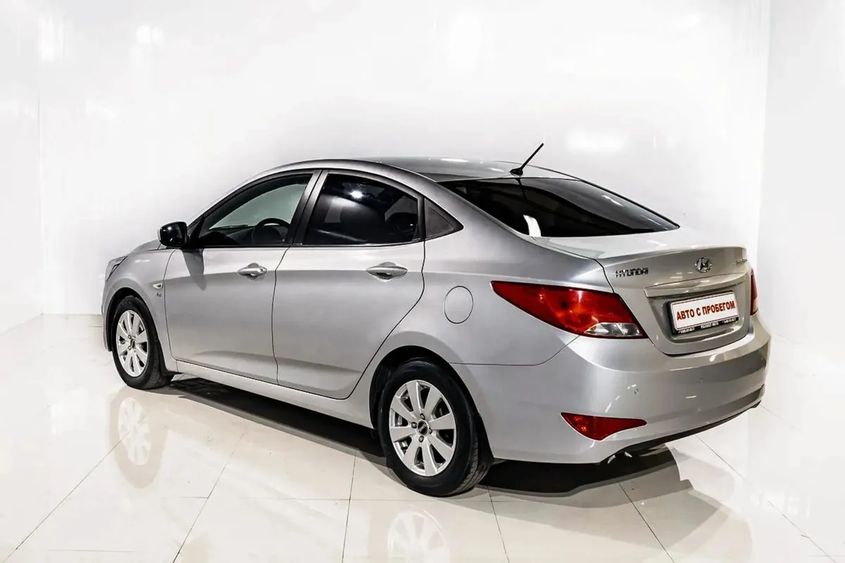 Hyundai Solaris I Рестайлинг — фото 4