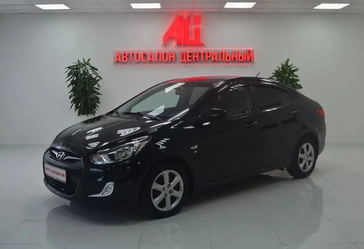 Hyundai Solaris I · Family