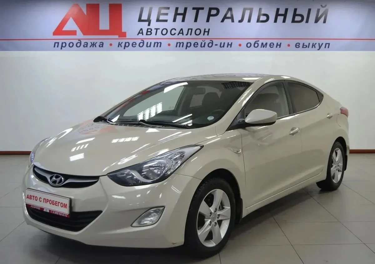 Hyundai Elantra V (MD) · Optima