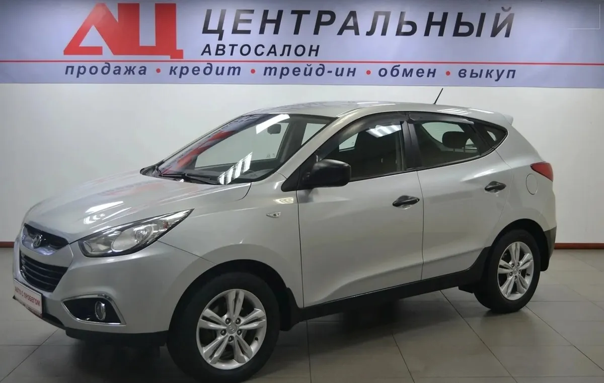 Hyundai ix35 I · Base