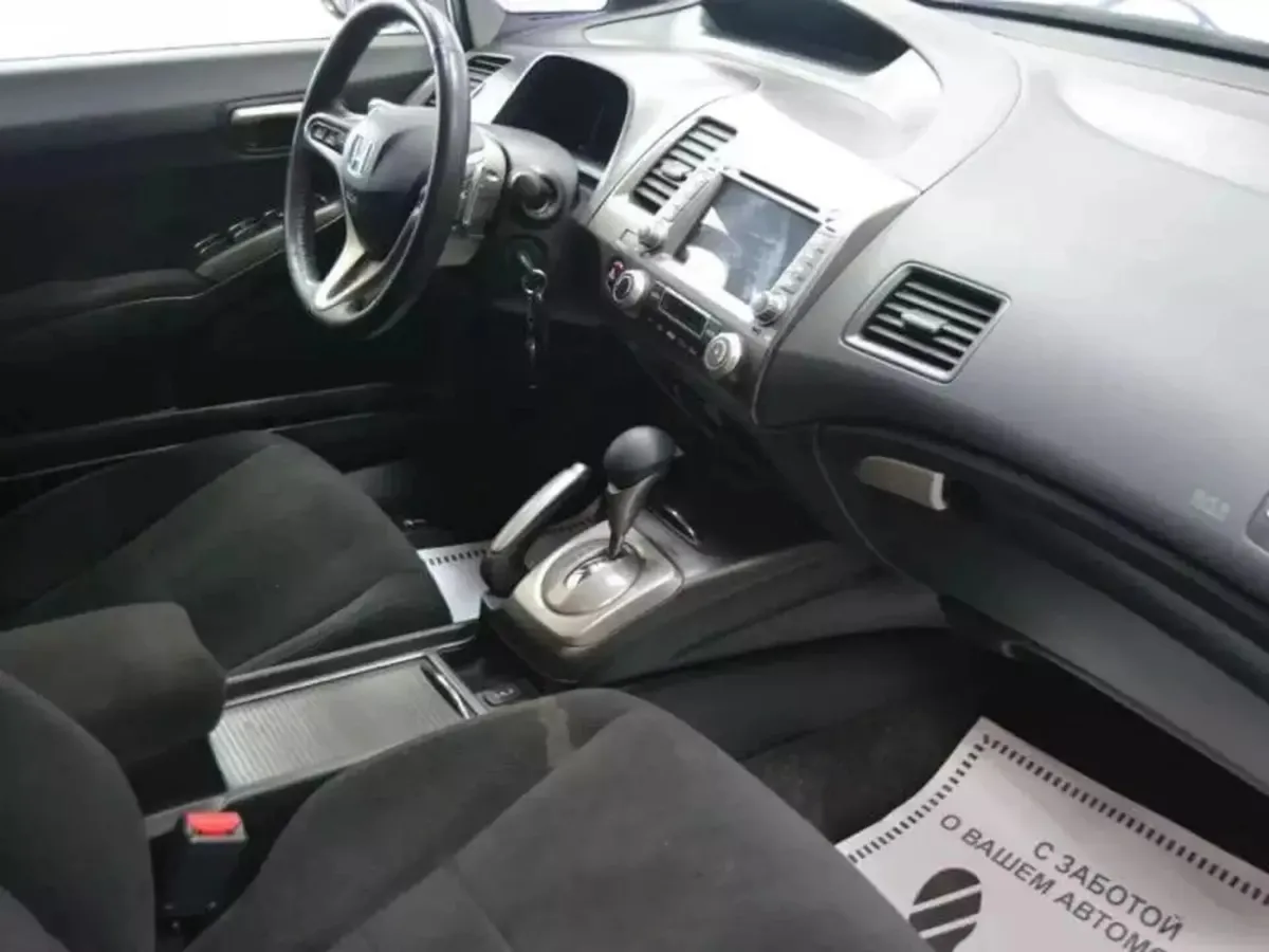 Honda Civic VIII Рестайлинг — фото 5