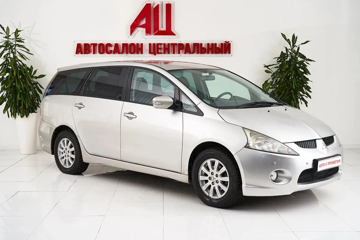 Mitsubishi Grandis I — фото 3